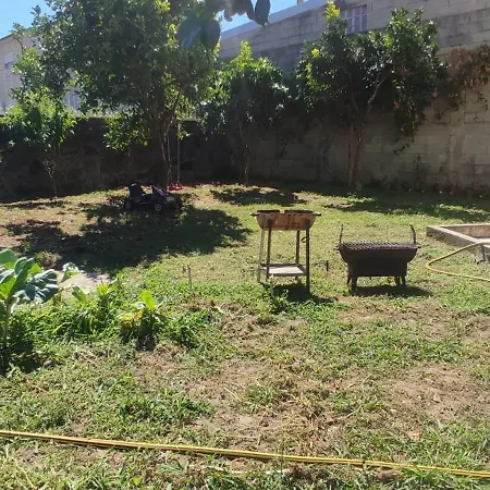 Casa Com Jardim Privado E Estacionamento No Interior בית נופש