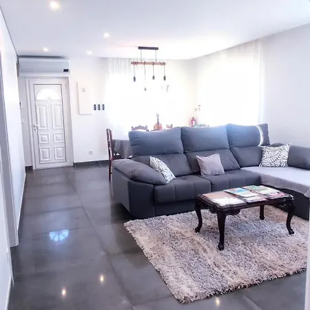 Casa Com Jardim Privado E Estacionamento No Interior Casa de Férias *