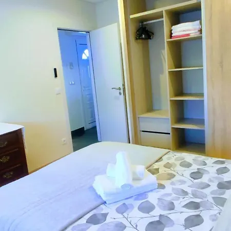 בית נופש Casa Com Jardim Privado E Estacionamento No Interior *