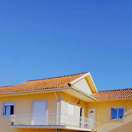 Casa Com Jardim Privado E Estacionamento No Interior בית נופש *