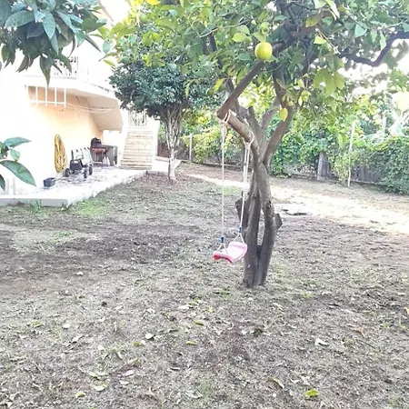 Casa Com Jardim Privado E Estacionamento No Interior Ferienhaus *