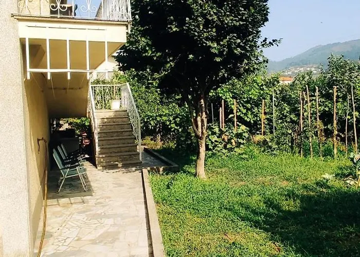 Casa Com Jardim Privado E Estacionamento No Interior Nyaraló *