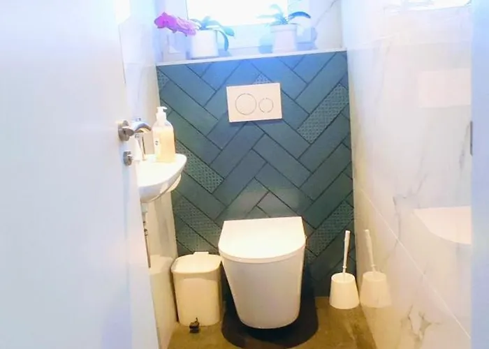 בית נופש Casa Com Jardim Privado E Estacionamento No Interior *